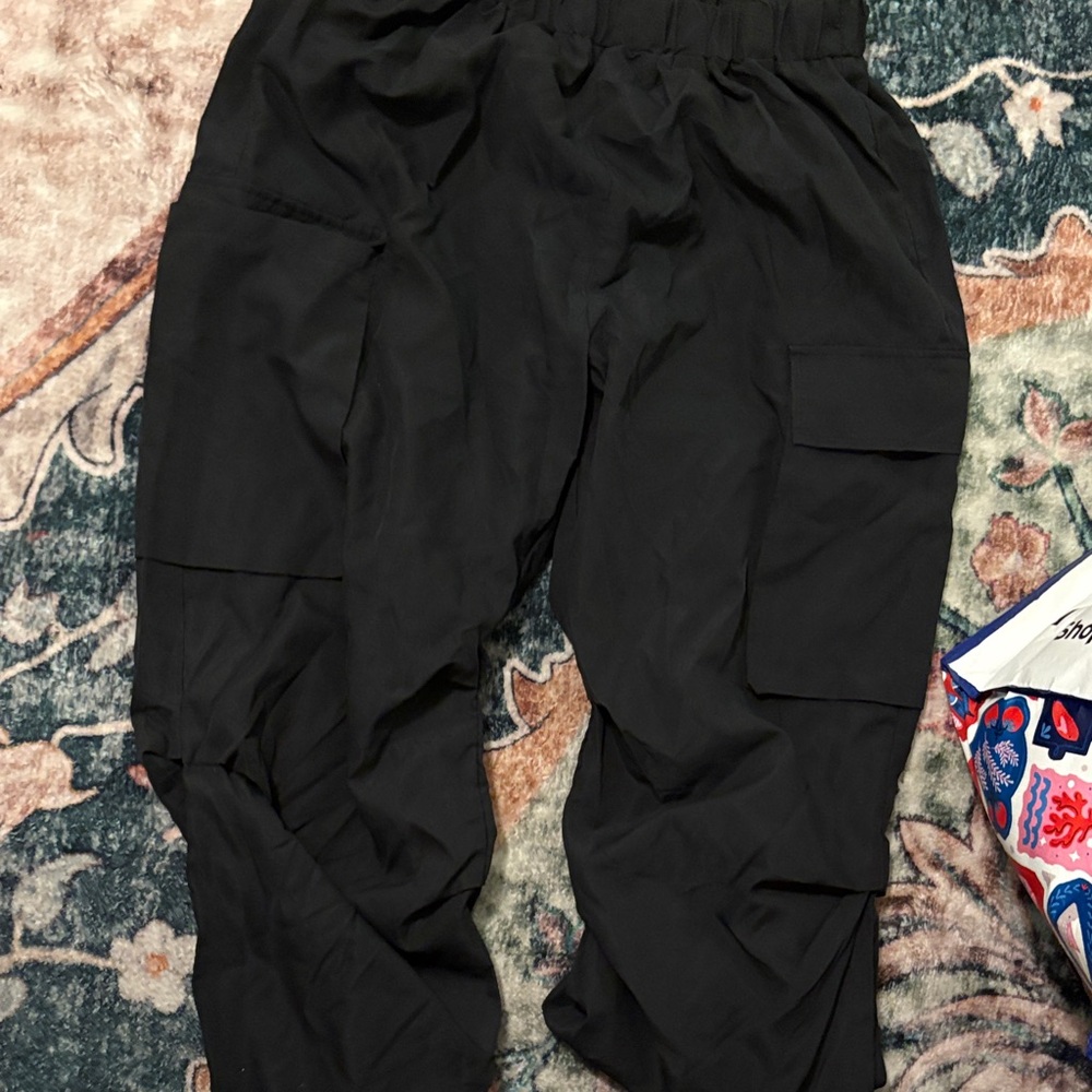 Women Black Cargo Pants